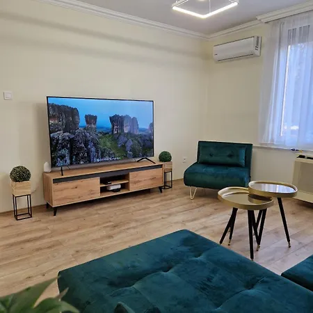 Apartament Greatforest 2 *